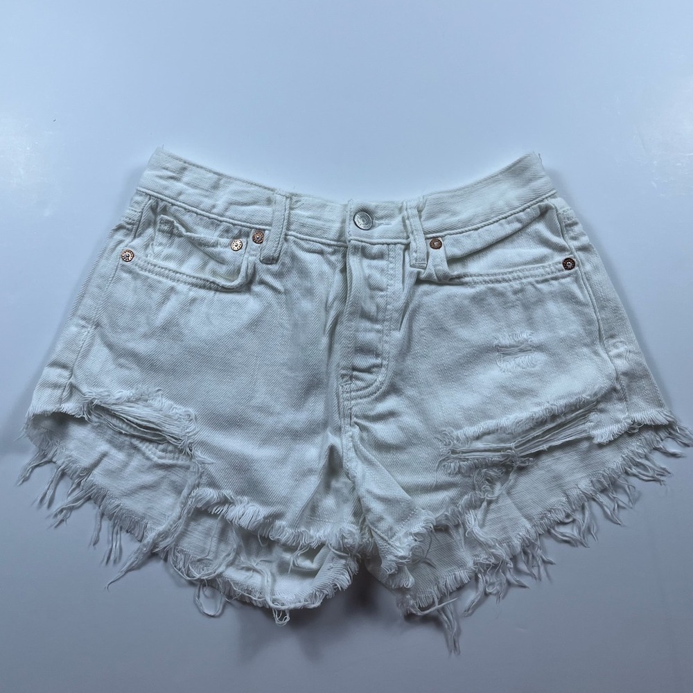 We The Free Free People White Distressed Denim Cut Off Shorts Size 25 Button Fly